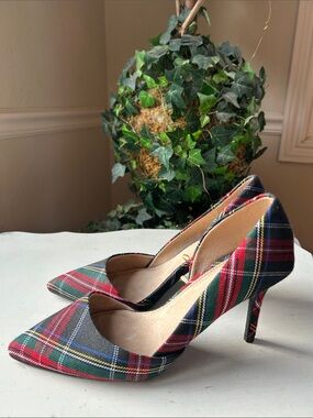 Old Navy Red Plaid Pointed Toe Heels